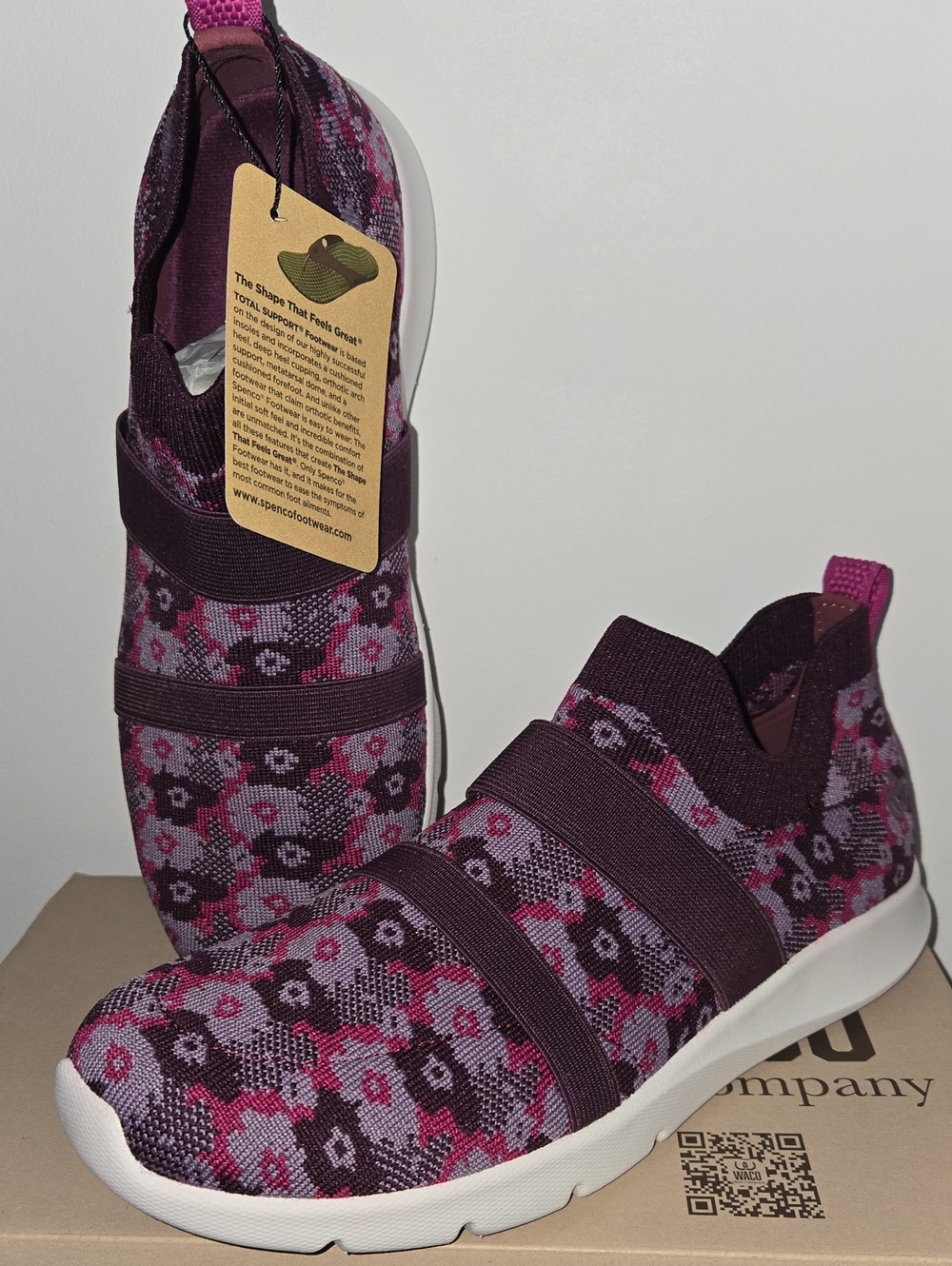 Spenco REVITALIGN Karma Stretch Floral Slip-On Sneakers in Plum and Fuschia 9.5